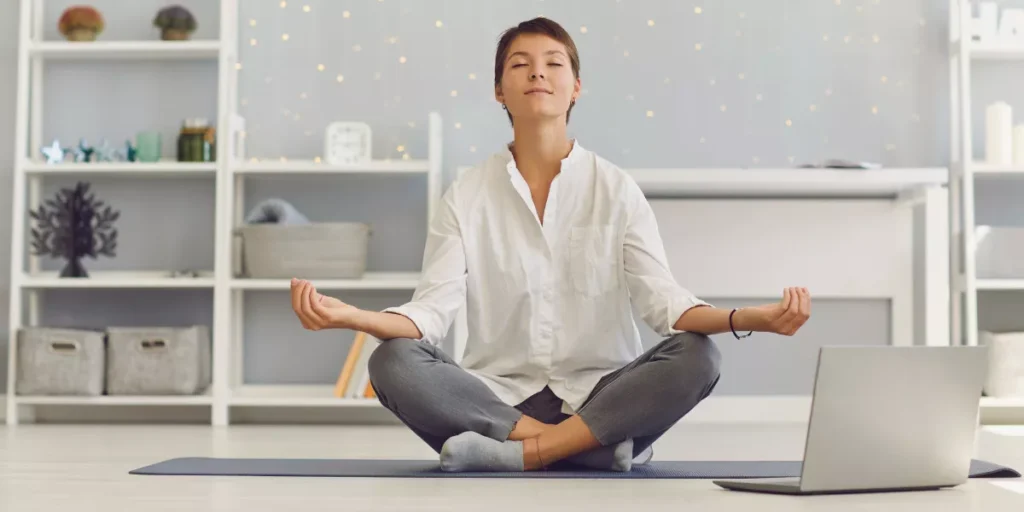 How Does Meditation Improve Mental Clarity?